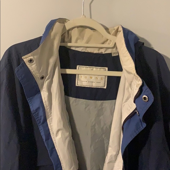 London Fog Raincoat - Picture 2 of 3